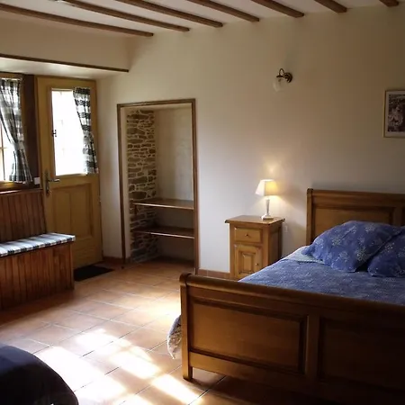 Couette-café La Beauconniere Lamberville (Manche)